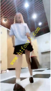 TL22038 美离子】校长偷窥女厕恶心渣24分钟