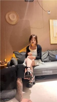 【调教视频】【艺艺】可爱小主-白丝诱惑虐 bf59452