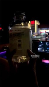 【调教视频】【短发S】车内玉足挑逗司机 JS260319-23