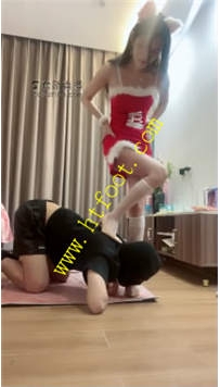 TL25782 诗诗】儿子抛弃女友圣诞节上门找虐49分钟