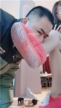 【调教视频】【武汉情侣主】第一视角脏鞋辱 JS260115-13