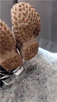 【调教视频】【闪闪】鞋奴白袜气味辱 JS251028-4