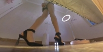 【GTS-VR】莫瑶女神 缩小奴隶在丝袜和鞋子里的垂死挣扎  JS260520~1