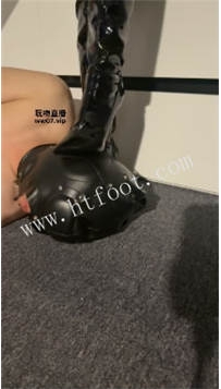 ZB6201 Sera】虐杀踩头26分钟