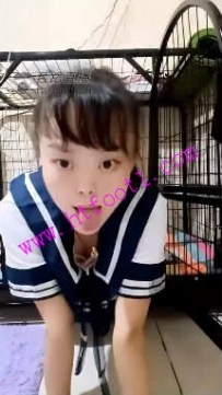 TL19919 MH女慕乐M真实的圈养生活狗笼里甜甜入睡34分钟