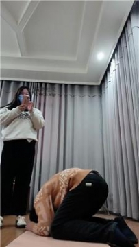 【调教视频】【拽拽】超脏运动鞋原味棉袜气味辱 JS241213-50