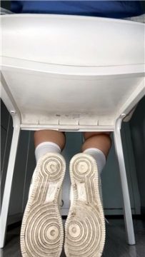 【第一视角】【御清】空军白袜裸足早些偷窥视角    260412-34