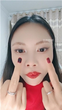 【第一视角】【诗诗】怼脸盯口水中指羞辱    251103-17