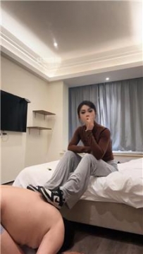 【调教视频】【零心】健身后原味鞋袜踩-喂口水 bf59087