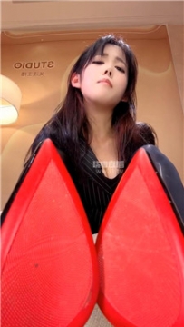 【第一视角】【啊晴】勾引臭骂废物老公    260402-1