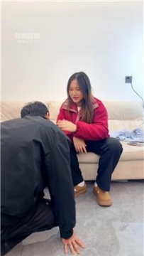 【调教视频】【巨蟹】雪地靴暴力踩狗爪 JS260308-51