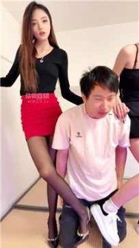 【调教视频】【大大s】双主调贱狗彻底玩废【双视角版】 bf61733