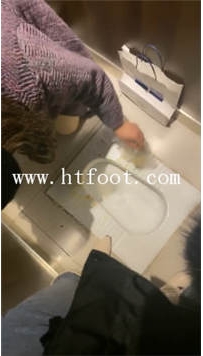 TL17719 思诺S商场女厕吃黄金珍珠剩水各种素人面前玩刺激59分钟