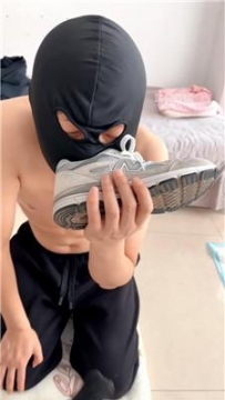 【调教视频】【乐乐】过来伺候主人起床-黑棉袜辱 JS260319-6