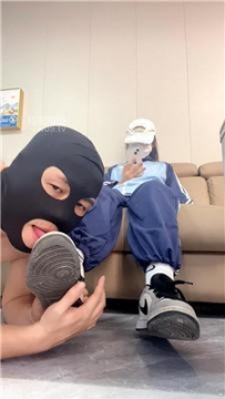 【调教视频】【CN足彩馆】萌妹素人体验玩狗 JS251211-19