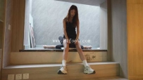 35168  超美体校女坐脸 每个坐姿都洋溢着幸福，上面天堂下面地狱演绎的淋漓尽致