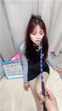 【调教视频】【婉晴大大】闺蜜是我的脚下犬【双视角版】 bf53432