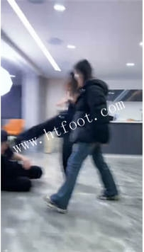 TL45059 麋鹿银儿】南方素人 懵懂清纯玩奴隶，全程自言语：太好玩了，宝藏女孩出世84分钟