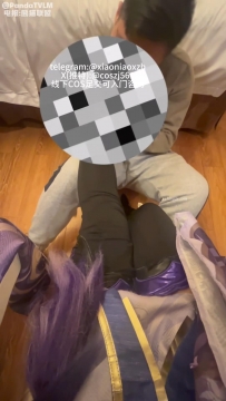 COS小姐姐 长筒袜裸足足交吐奶