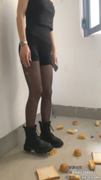 【雅泫】楼道里制作口水夹心狗粮 YC-250604-7