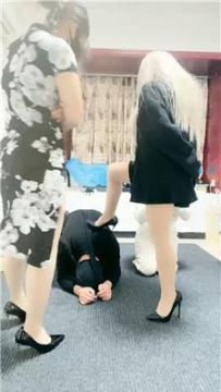 【调教视频】【沫嫣】双S-情侣主-奴下奴-骑马转胯抽耳光【双视角版】JS241213-14