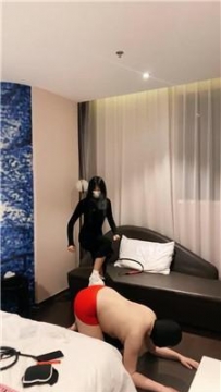 【调教视频】【简梨】双S-踢踹踩踏舔脏鞋 JS251117-22