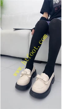 TL35970 狗哥】素人兔兔第一次33分钟