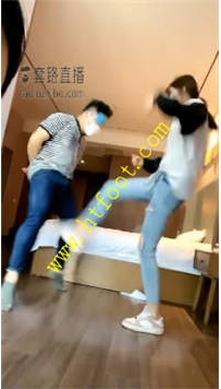 TL23077 KIKI双S重度踩踏提档专场31分钟