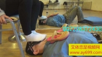 3752 学院美女生的秋冬季洞洞鞋践踏玩弄