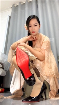 【第一视角】【是蛮蛮呀】高跟鞋C你妈    260406-11