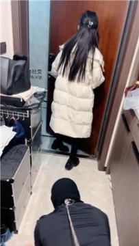 【调教视频】【04情侣主】双S-羞涩闺蜜做客和我一起调狗 bf48018