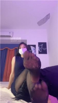 【调教视频】【甜恬】坐脸窒息-黑丝诱惑 bf55535
