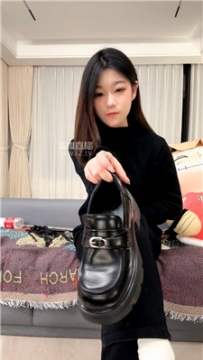 【第一视角】【屁屁大王】小皮鞋白棉袜    260412-4