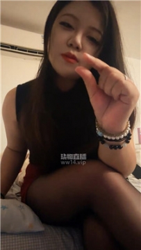 【第一视角】【鱼酥】对着妈妈脚趾磕头    250917-29