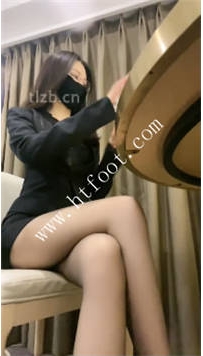 TL42674 扶桑圣女】老板的脚垫54分钟