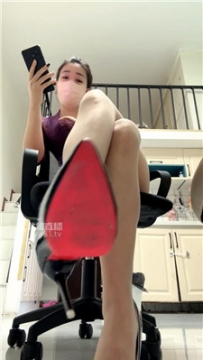 【第一视角】【知心妈妈】肉丝高跟绿帽专场    260331-36