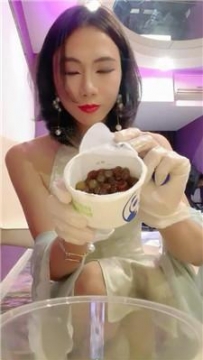 【调教视频】【嘤嘤嘤】口球塞嘴虐打/滴蜡/捆绑高跟踩踏 JS241211-42