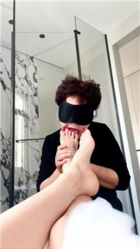 【调教视频】【歌总】母狗插嘴狂舔场 JS260330-13