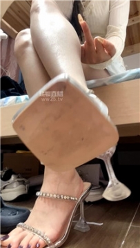 【第一视角】【婉婉】黑丝裸足凉高    260306-25