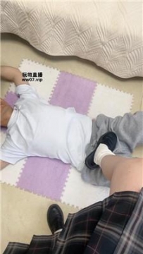 【调教视频】【玄狐】学生小主-皮鞋白袜踩虐 JS250518-1