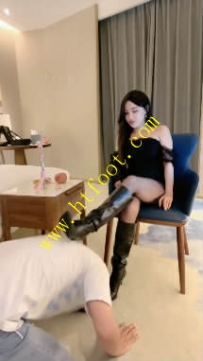 TL41537 艾斯金】开始皮靴调教45分钟