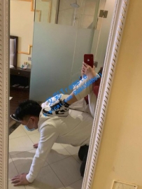 【小新原创】白色板鞋语言羞辱tjvans小腿袜裸足羞辱量两部合集