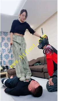 TL33280 鹿鹿银儿】素人原子戏耍喝痛52分钟