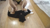 13074【黑丝诱惑】 瑶瑶学生主口水耳光虐奴