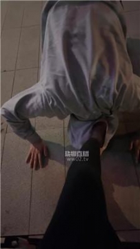 【调教视频】【云依】户外逮住偷拍狂 JS251022-17