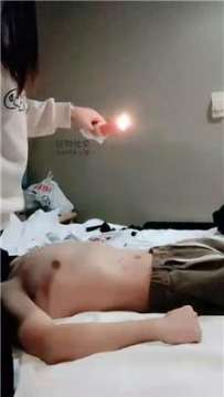 【调教视频】【拽拽】强制重度虐乳/滴蜡/白袜脚踩 JS241231-16