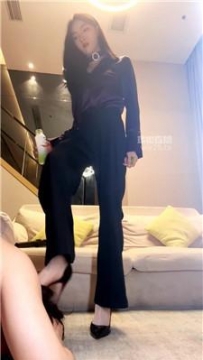 【调教视频】【千千】超美车模S-圣水泡面-高跟诱惑 bf61152