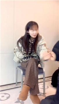 【调教视频】【女生也能很暴力】暴力清纯女大返场 bf61380