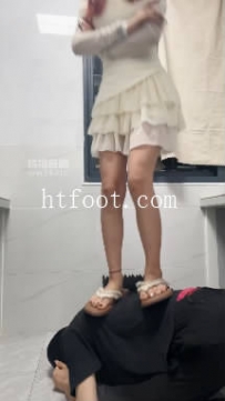 ZB11576 小柔-调教废物贱狗34分钟