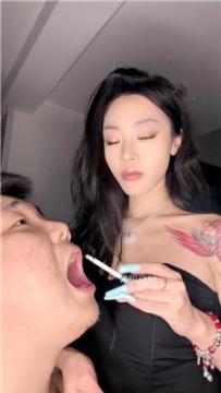 【调教视频】【莫吉托S】纹身小妹-裸足的玩具 bf61755